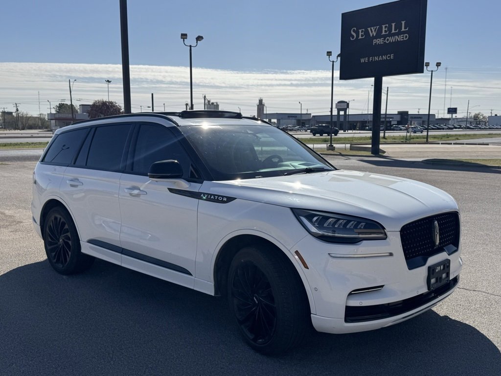 2022 Lincoln Aviator Reserve's photo