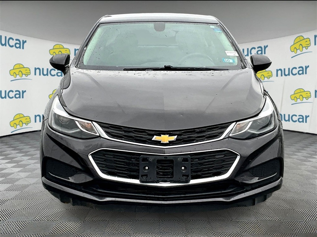 2016 Chevrolet Cruze LT photo 2