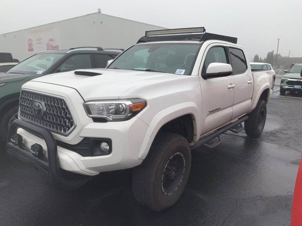 2019 Toyota Tacoma SR5's photo