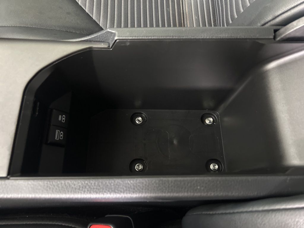 2021 Toyota Camry SE photo 30