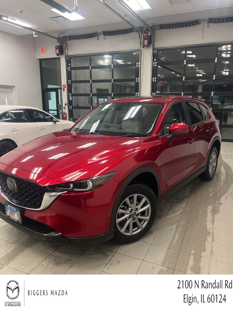 2023 Mazda CX-5 S Preferred package's photo
