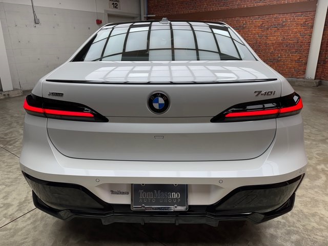 2026 Bmw 740i xDrive photo 4