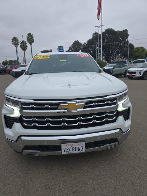 2023 Chevrolet Silverado 1500 LTZ photo 2