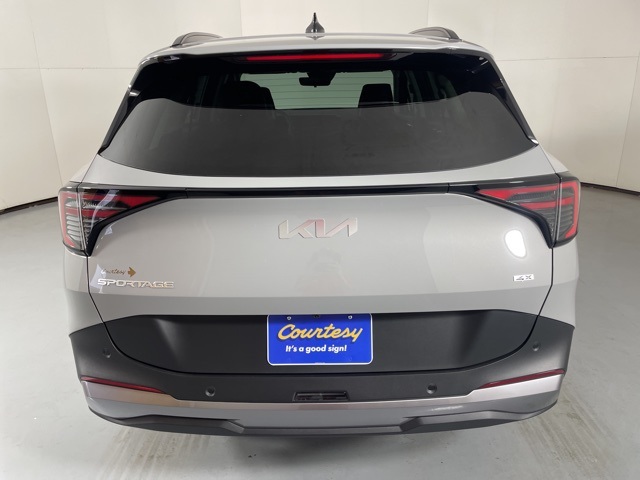 2026 Kia Sportage EX photo 3