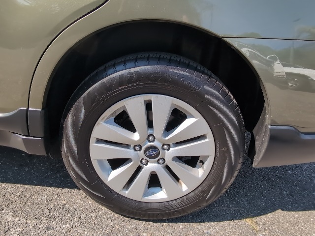 2019 Subaru Outback 2.5i Premium photo 9