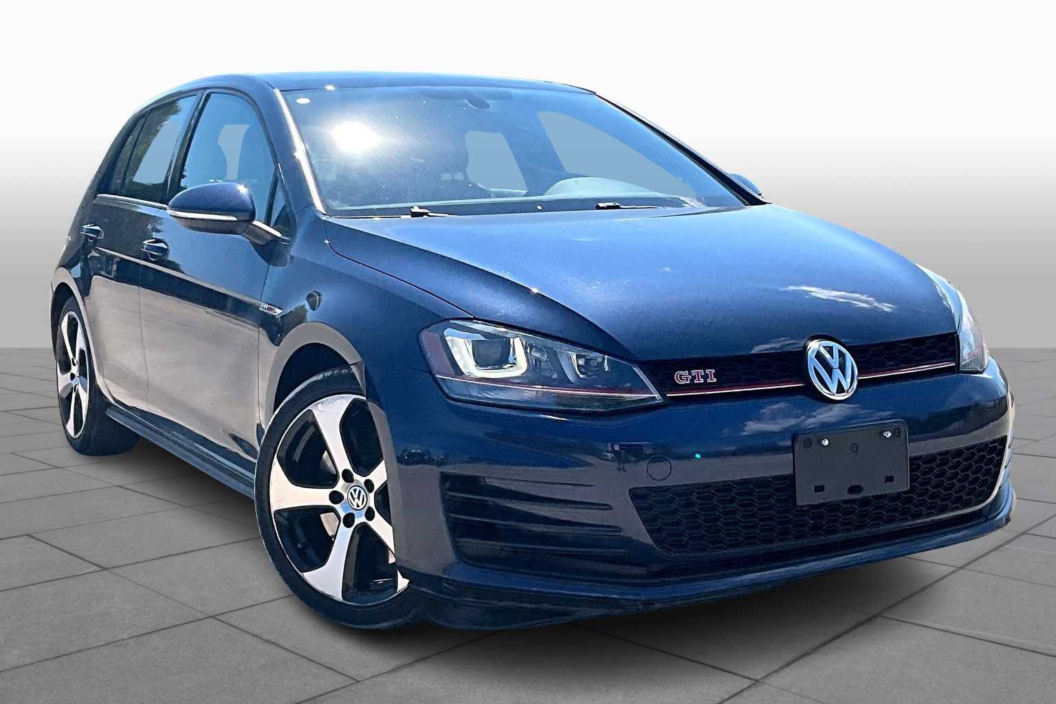 2017 Volkswagen Golf GTI Sport SE Autobahn photo 3