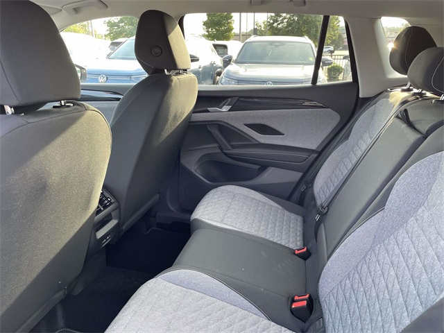 2025 Volkswagen Tiguan S photo 11