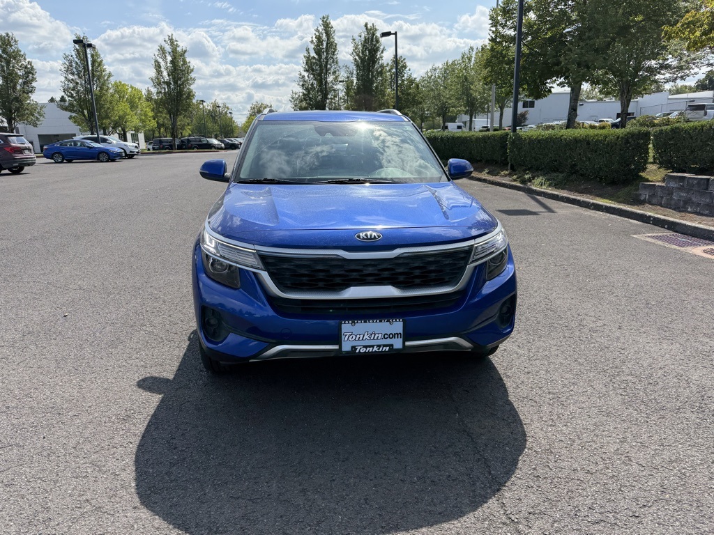 2021 Kia Seltos S photo 2