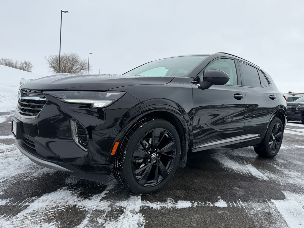 2022 Buick Envision Essence's photo