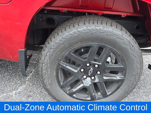 2025 Chevrolet Silverado 1500 RST photo 14
