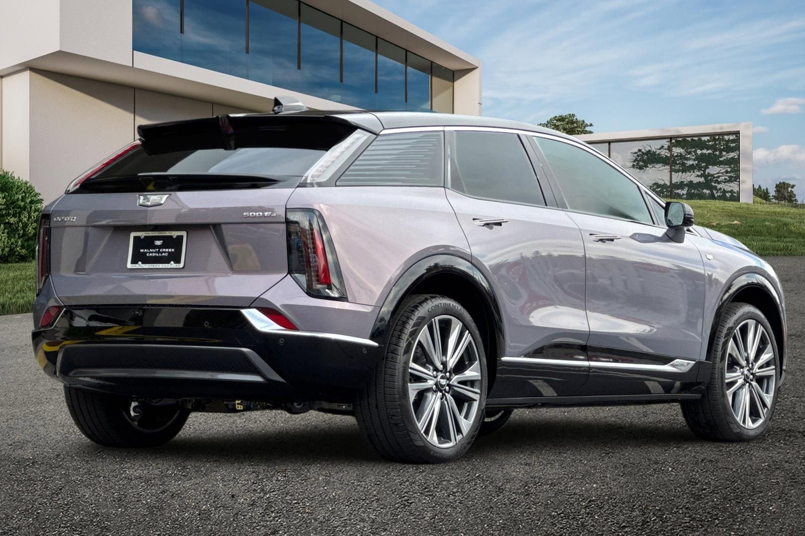 2026 Cadillac Optiq Luxury photo 2