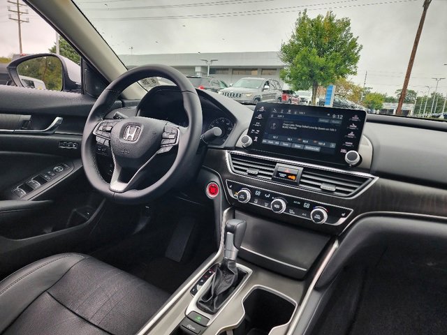 2021 Honda Accord EX-L photo 21