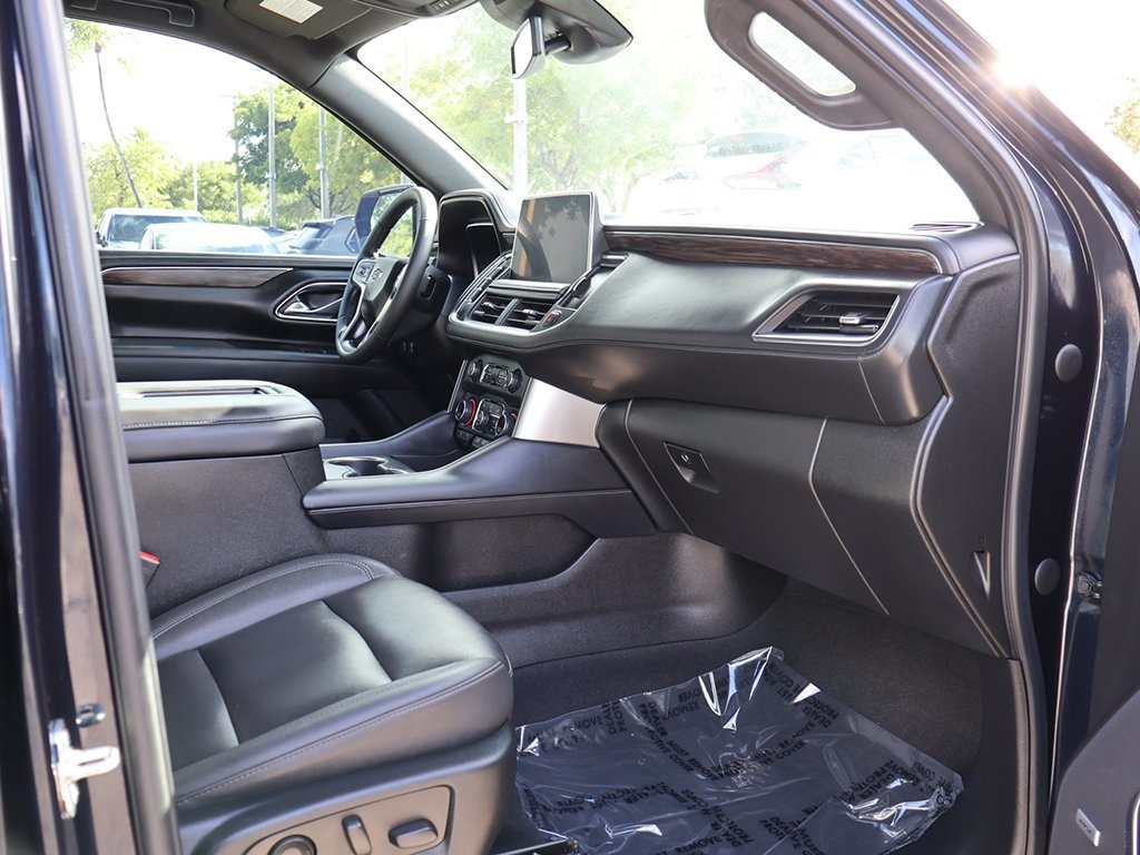 2023 Chevrolet Suburban Z71 photo 30