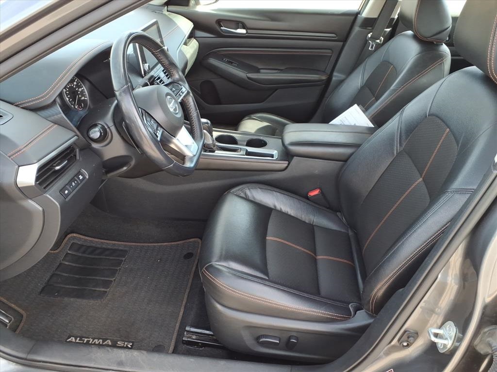 2019 Nissan Altima 2.5 SR photo 4