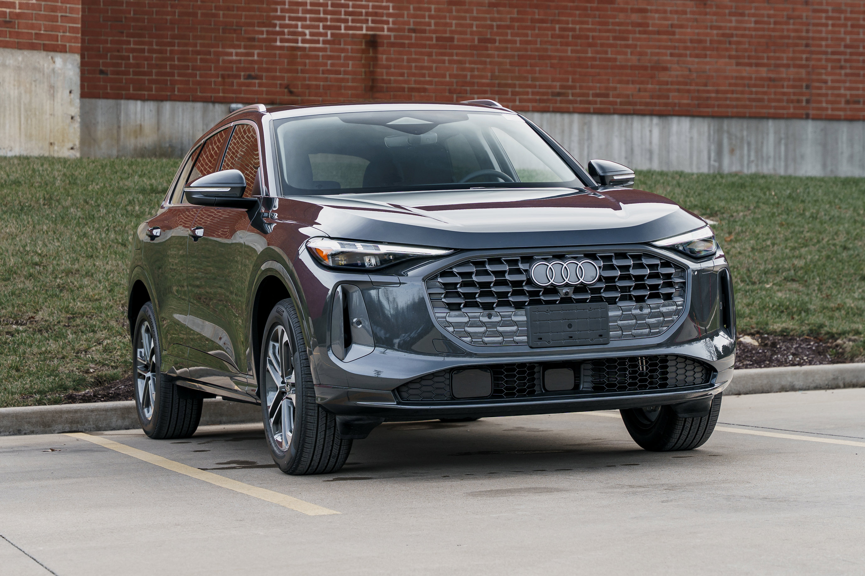 2025 Audi New Q5 Premium Plus's photo