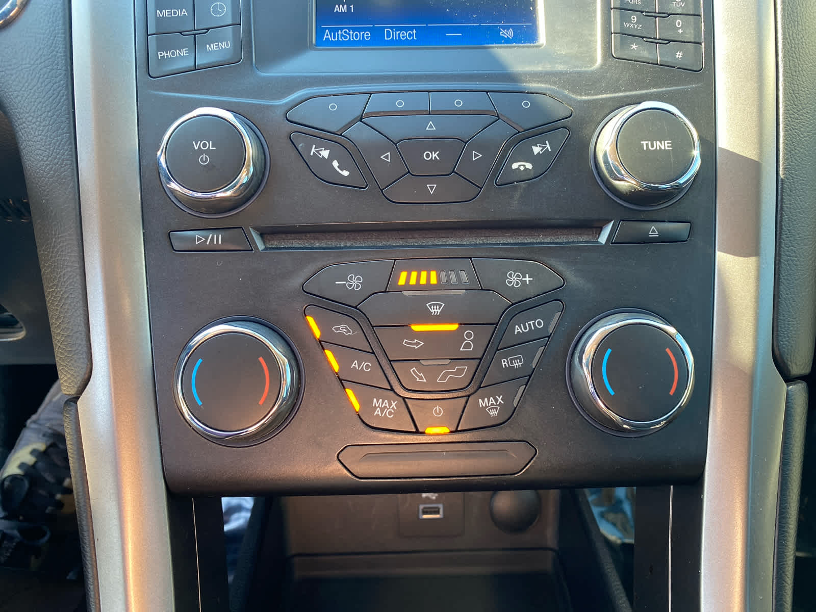 2017 Ford Fusion Hybrid SE photo 20