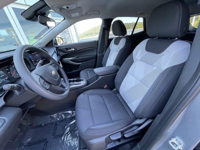 2026 Chevrolet Trax LS photo 10