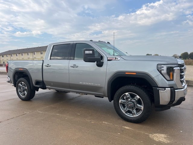 2026 Gmc Sierra 2500 HD SLE photo 2