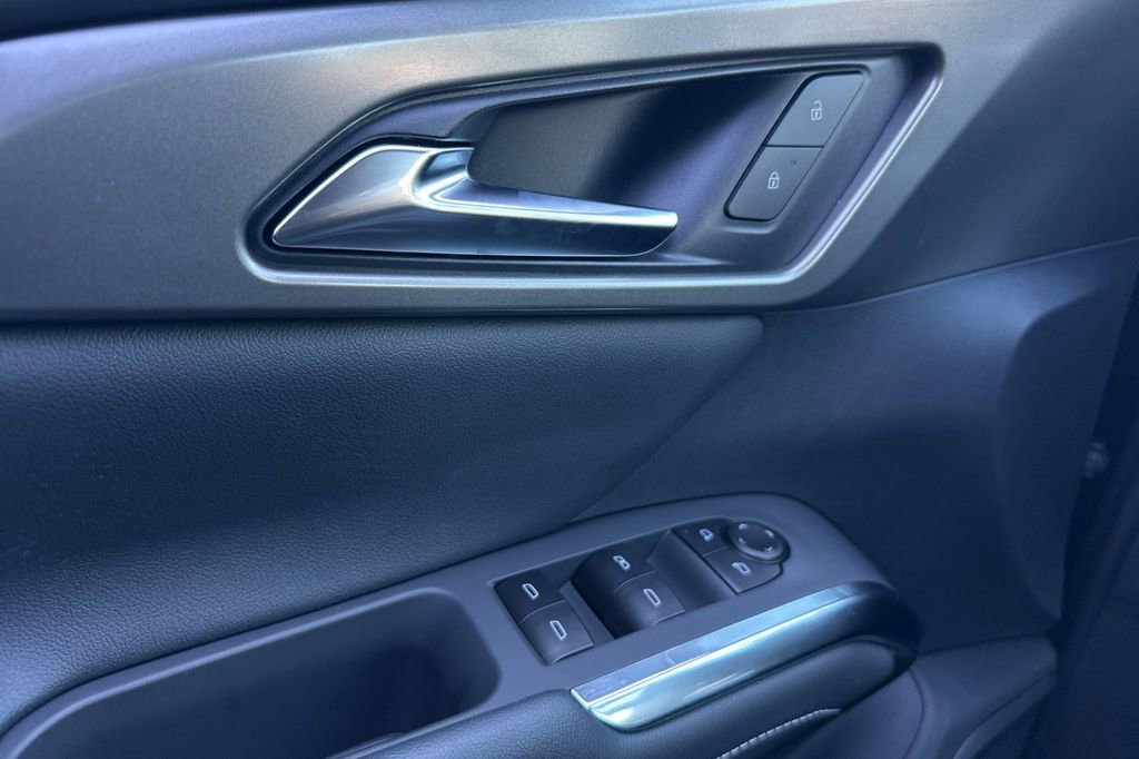 2026 Chevrolet Traverse photo 11