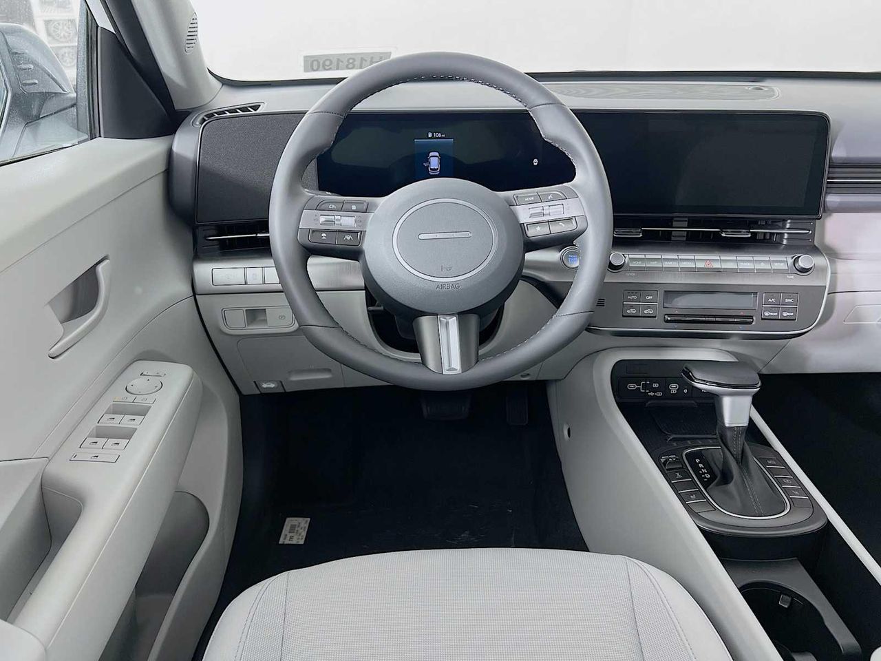2026 Hyundai Kona SEL photo 3
