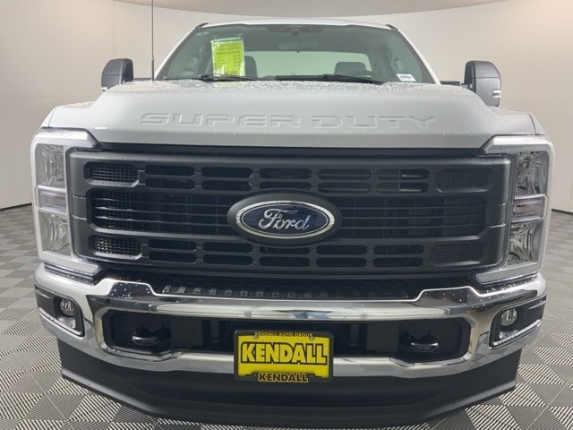 2024 Ford F-250 photo 2