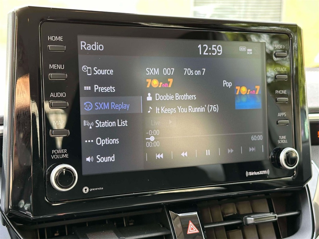 2022 Toyota Corolla LE photo 22