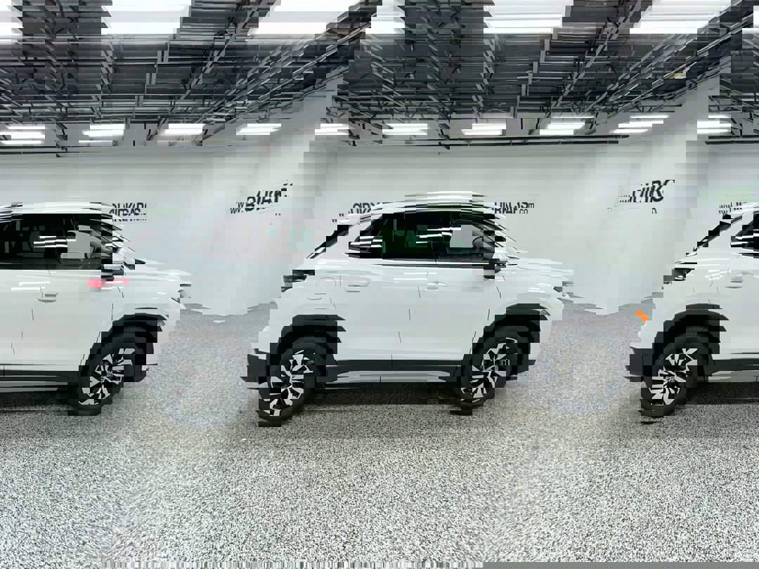 2025 Volkswagen Tiguan S photo 2