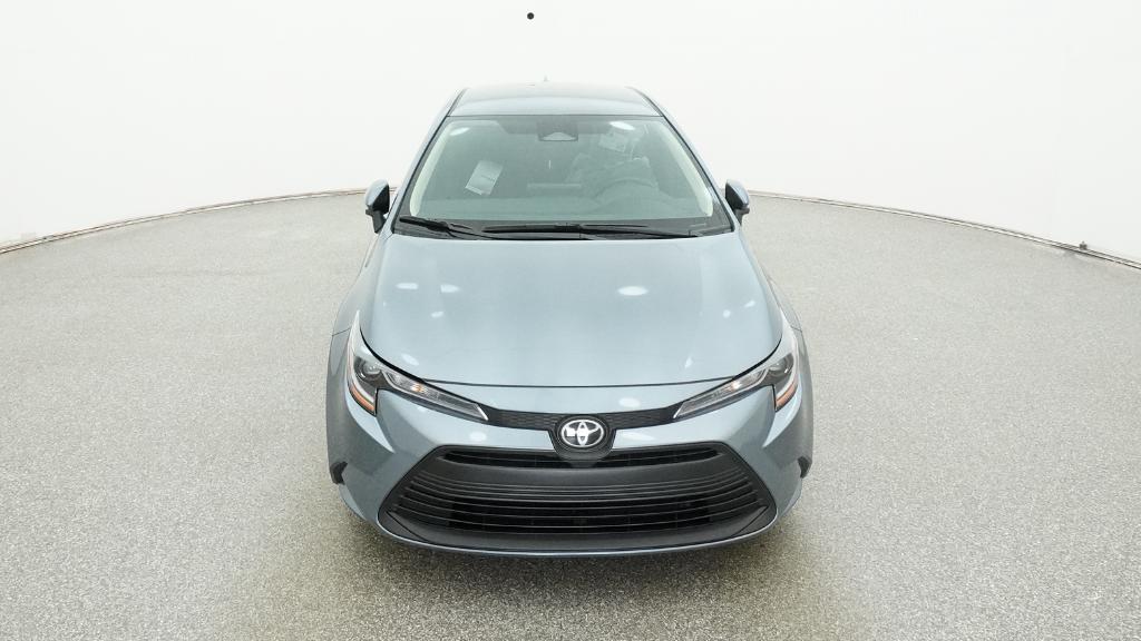 2026 Toyota Corolla LE photo 2