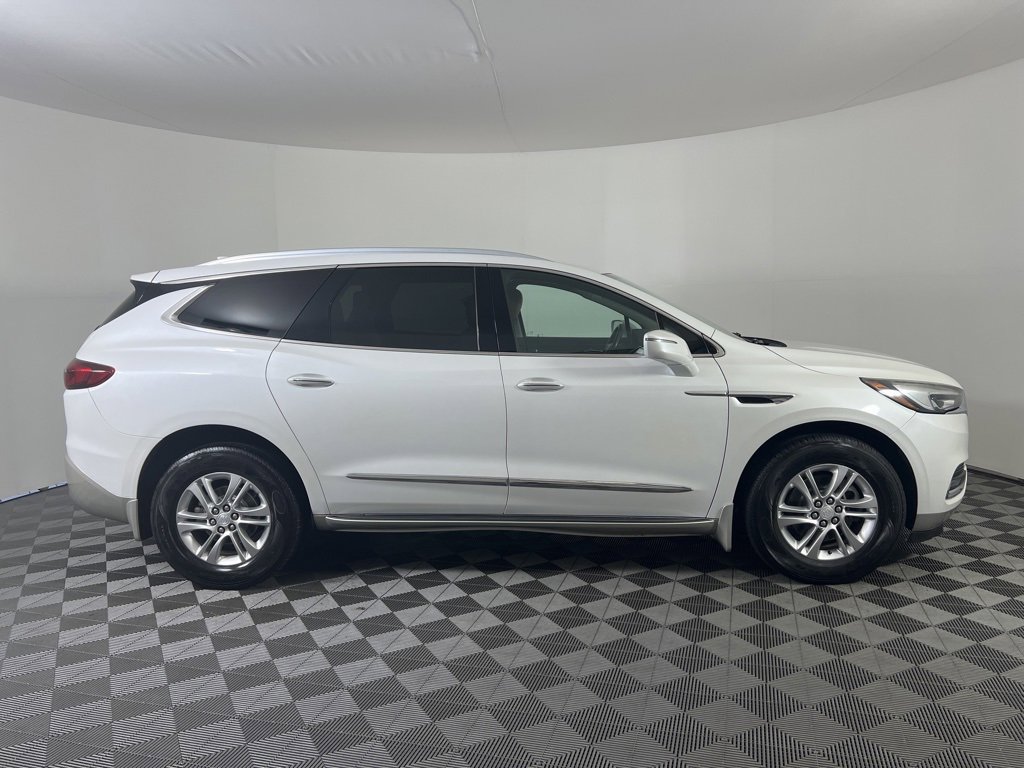 2018 Buick Enclave Essence photo 4