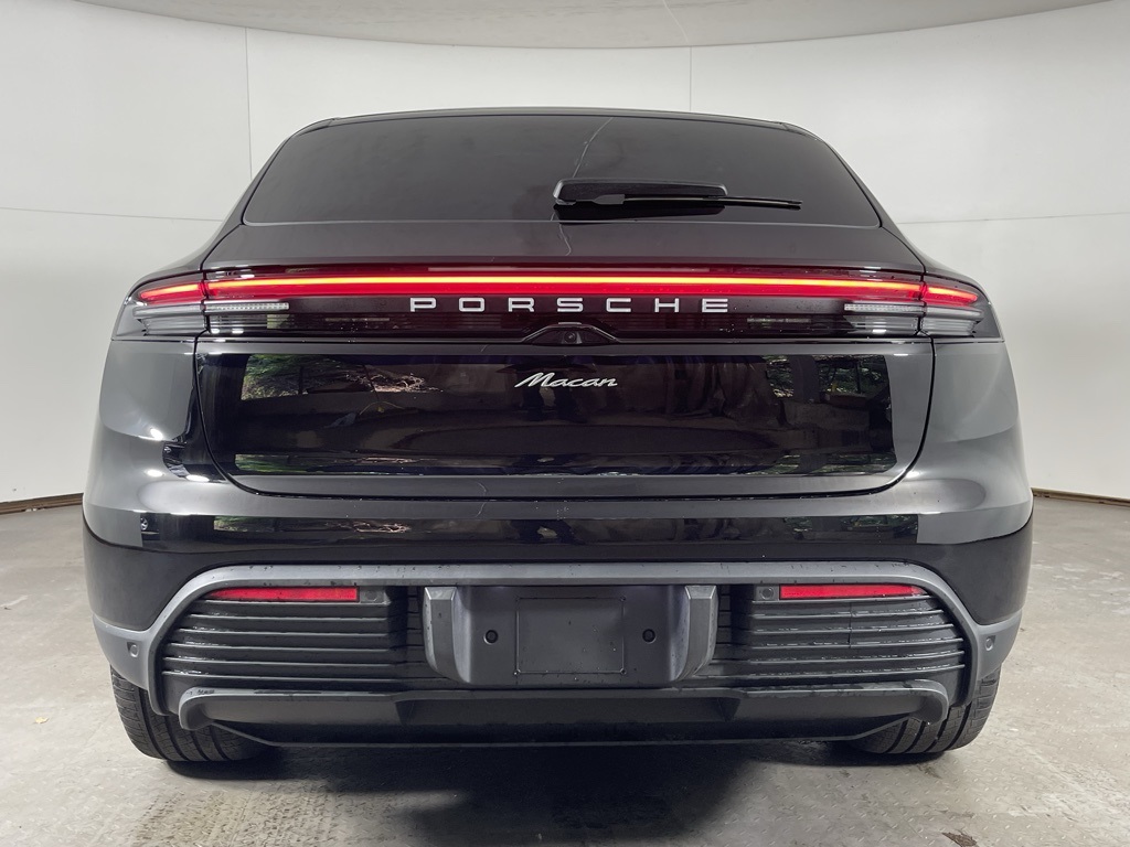 2025 Porsche Macan Electric photo 6