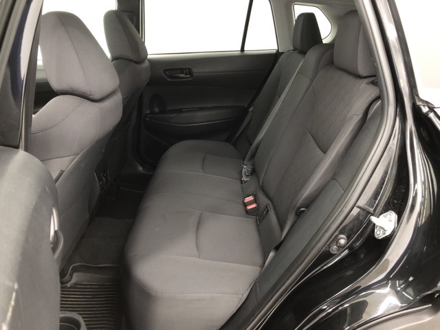 2023 Toyota Corolla Cross LE photo 24
