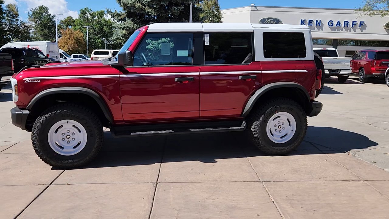 2025 Ford Bronco Heritage First Edition photo 3