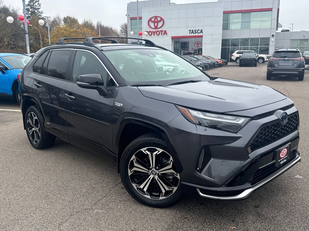 2023 Toyota RAV4 XSE's photo