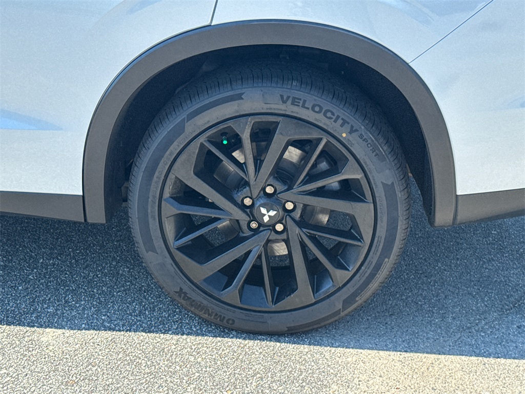 2023 Mitsubishi Outlander SE Black Edition photo 19
