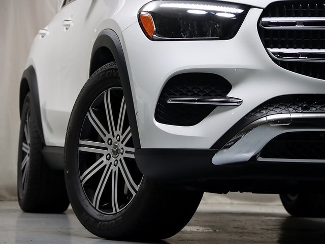 2025 Mercedes Benz GLE 450 4MATIC photo 3