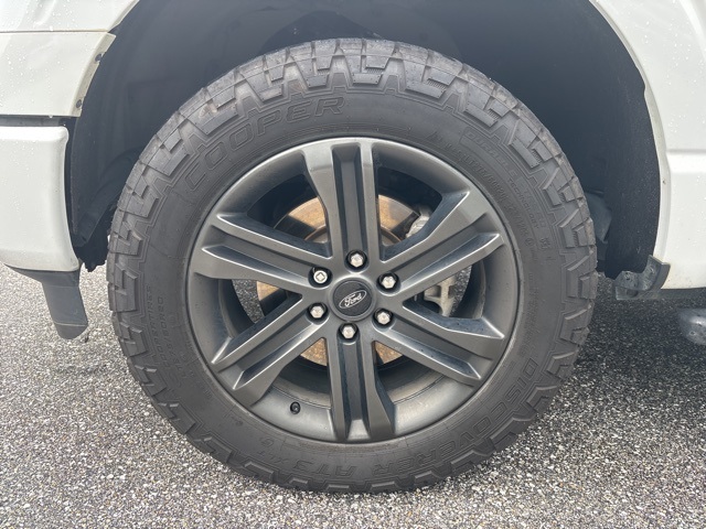2022 Ford F-150 XLT photo 8
