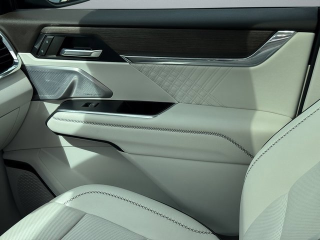 2024 Gmc Acadia Denali photo 24