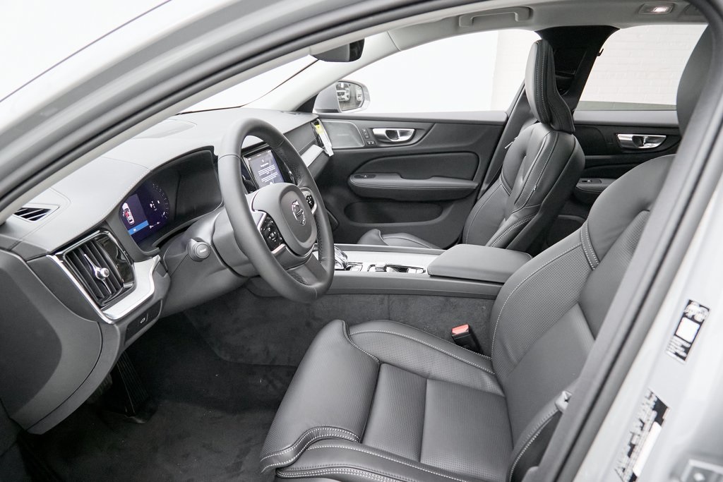 2026 VOLVO V60CC - Image 16