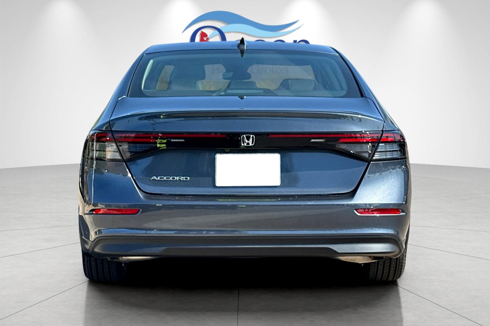 2025 Honda Accord LX photo 4