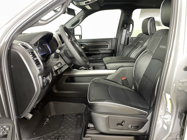 2026 Ram 3500 Laramie photo 19