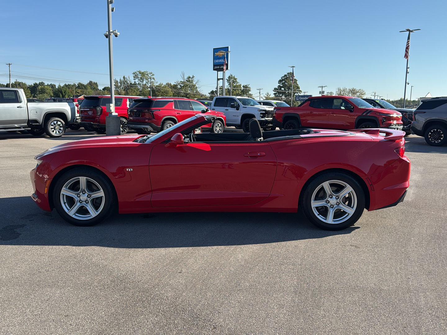 2019 Chevrolet Camaro 1LT photo 4