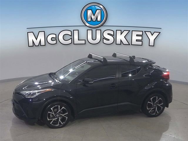 2020 Toyota C-HR XLE's photo