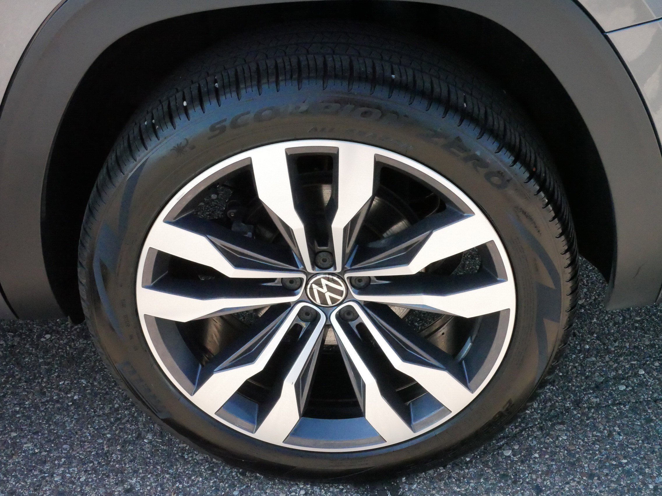 2021 Volkswagen Atlas V6 SEL Premium R-Line photo 15