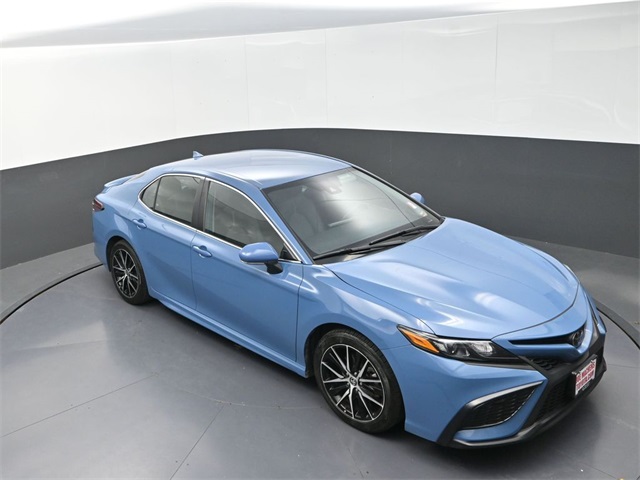 2023 Toyota Camry SE photo 18
