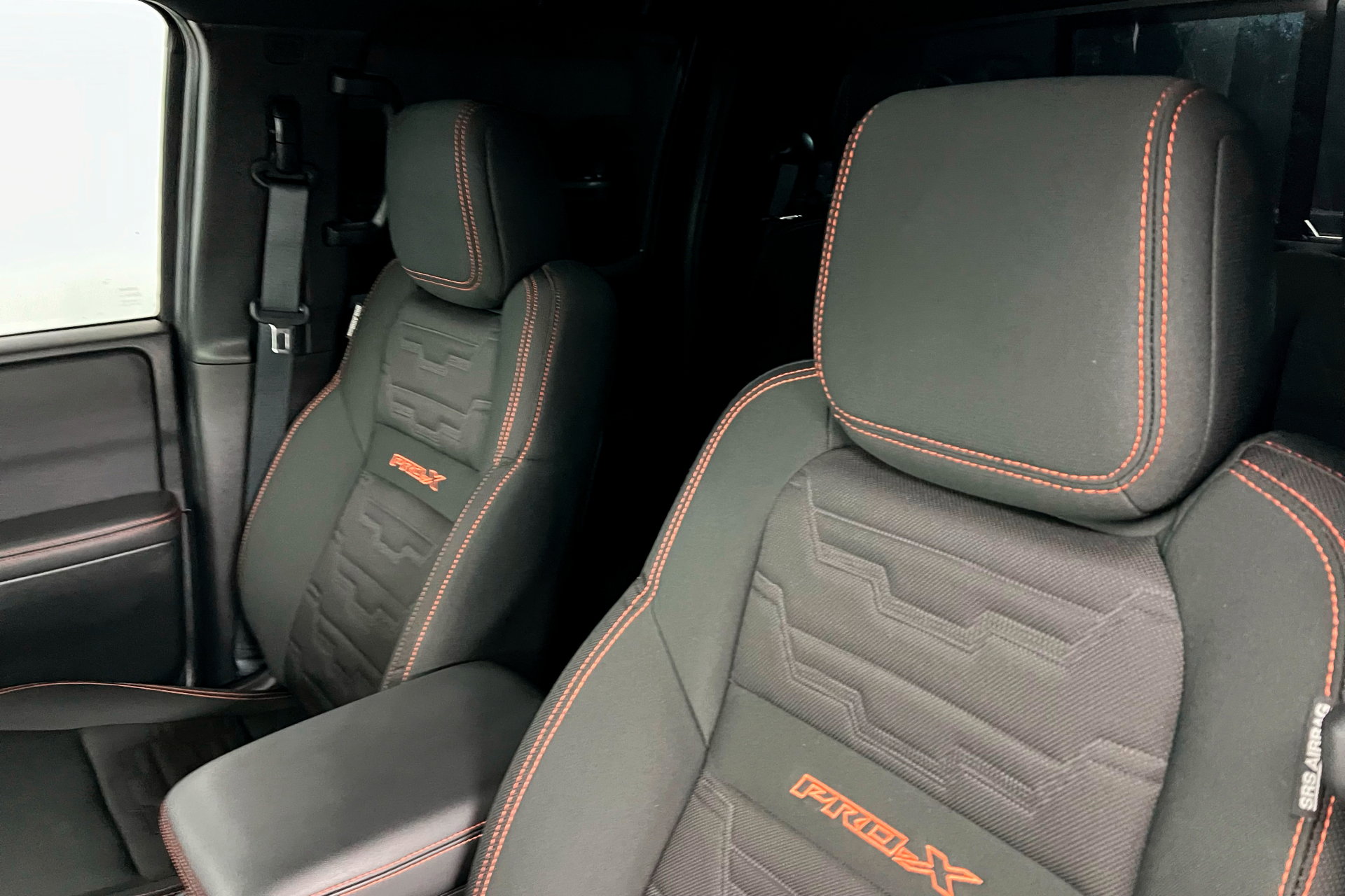 2024 Nissan Frontier PRO-X photo 16