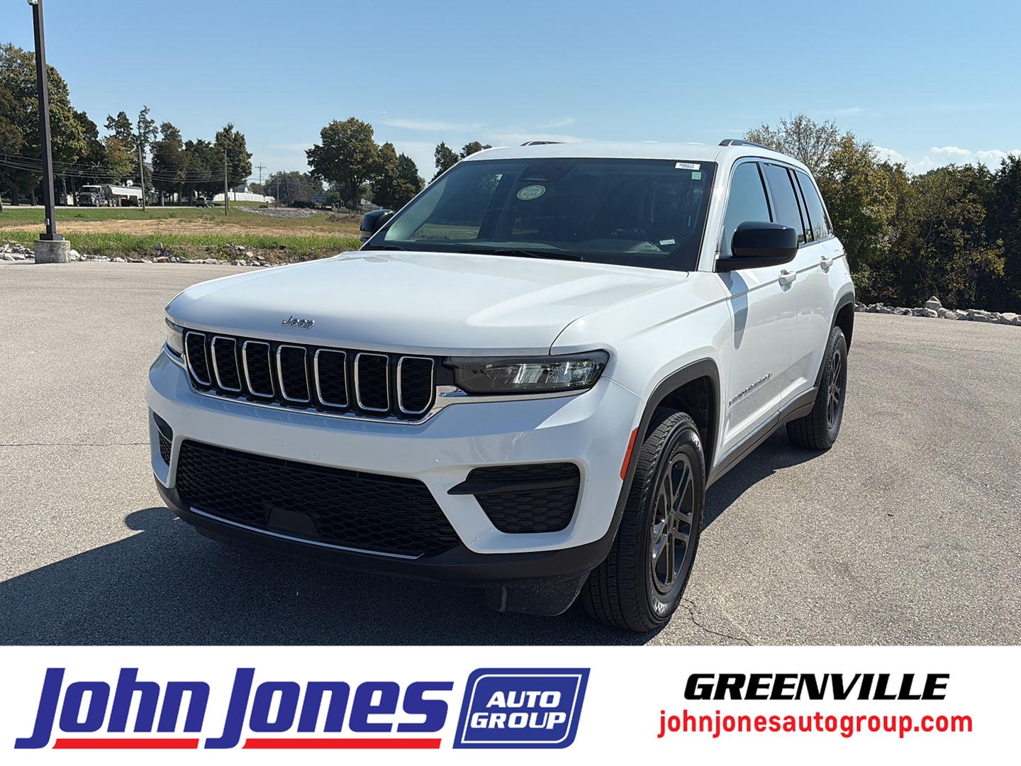 2024 Jeep Grand Cherokee Laredo's photo