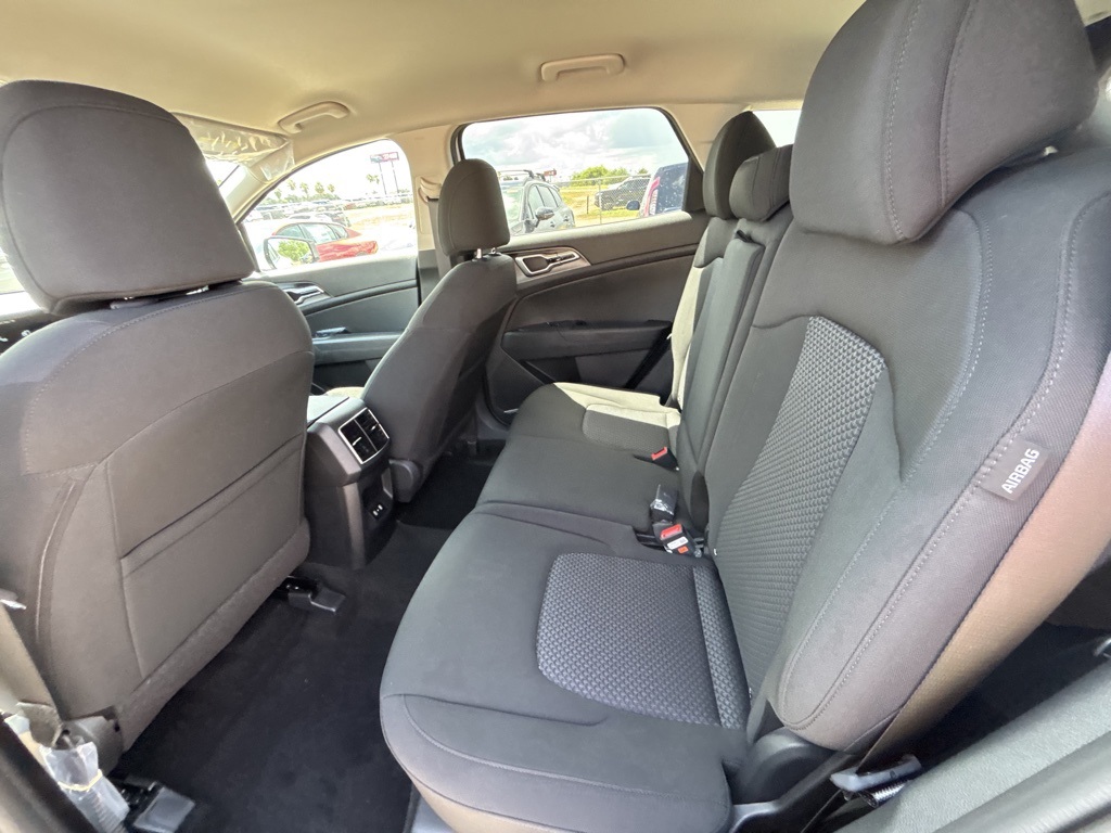 2026 Kia Sportage LX photo 18