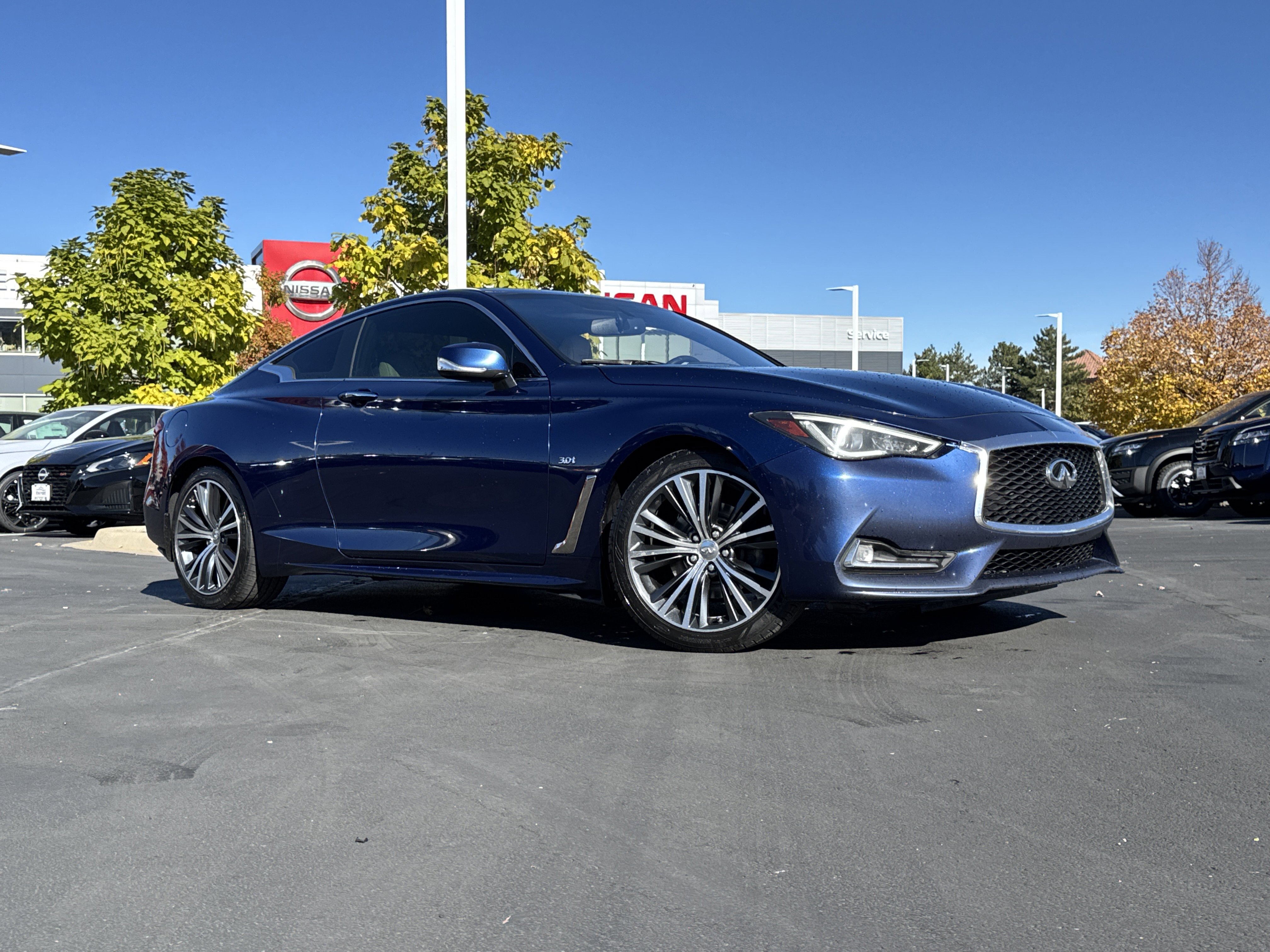 2017 INFINITI Q60 Coupe Premium