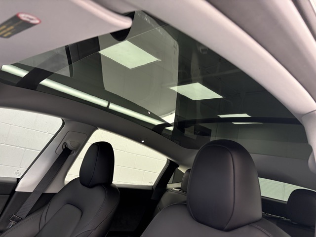 2023 Tesla Model Y Long Range photo 17