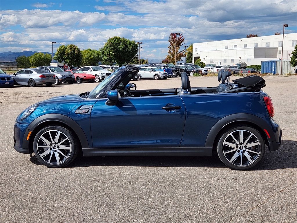 2023 Mini Cooper Convertible S photo 2